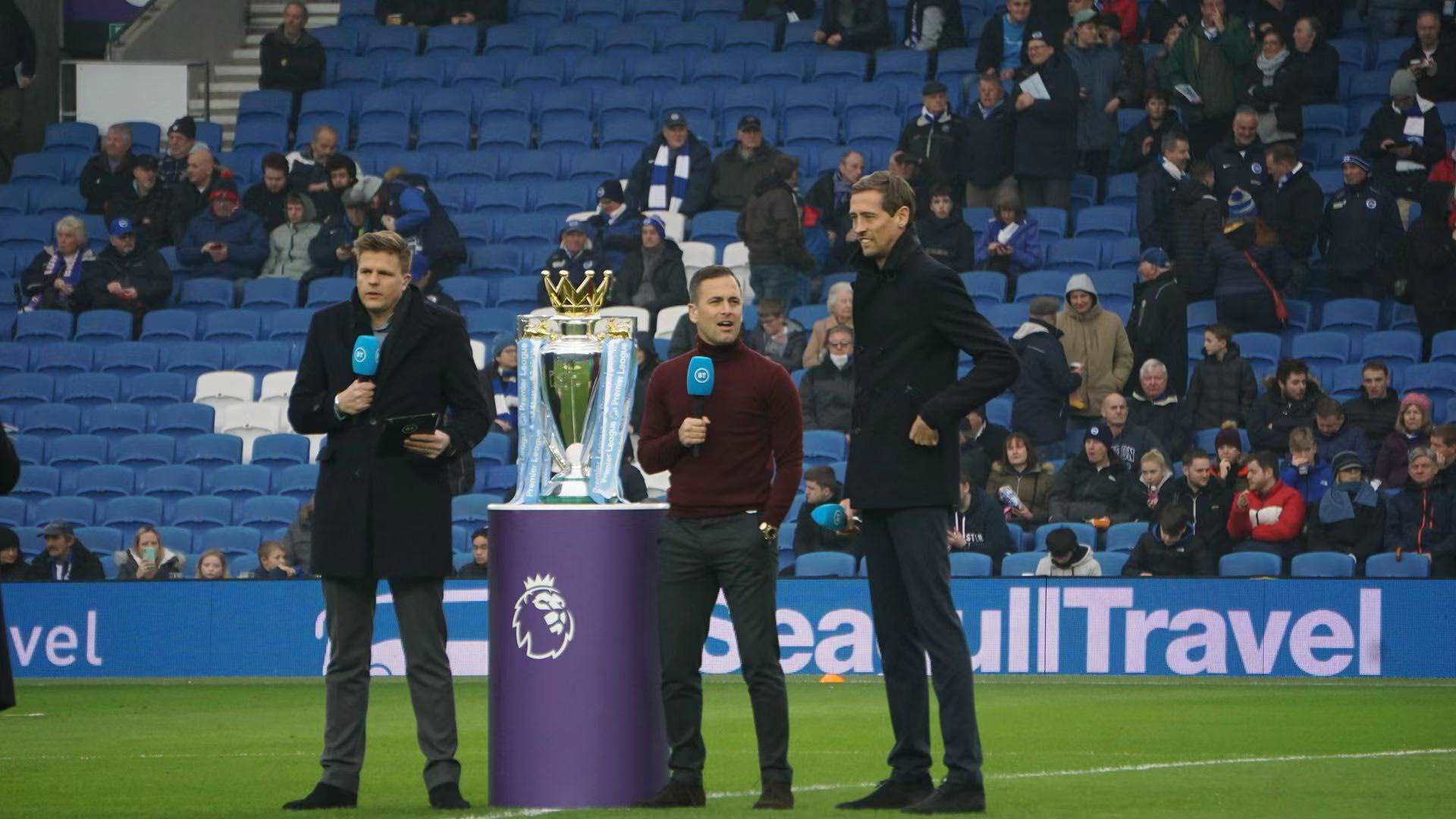 中展現出競 中展現出競